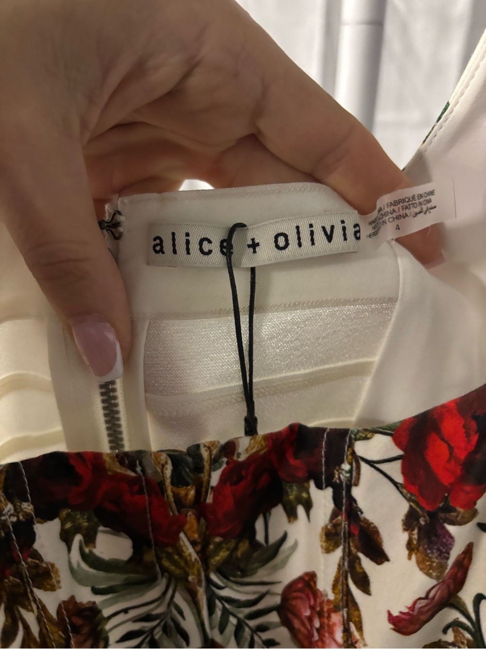 Alice + Olivia Diana Dress | Gilded Rose | Size 4 | NWT - Picture 6 of 8